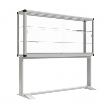 Vitrine, freistehend, 195 cm hoch, 200x40 cm (B/T), Vitrine, freistehend, 195 cm hoch, 200x40 cm (B/T),